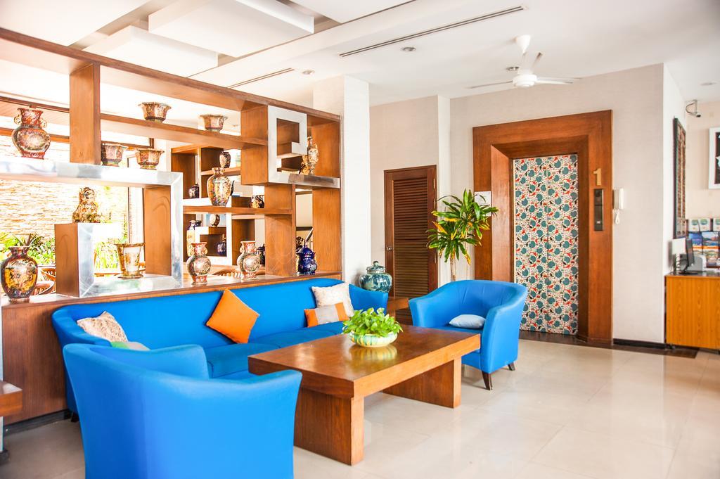 Crystal Inn Phuket Exterior foto
